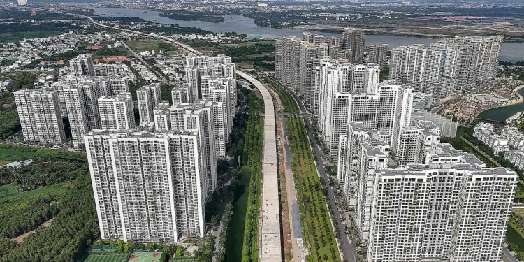 Một năm chung cư Hà Nội, Đà Nẵng, TP HCM đua tăng giá - Hinh 1