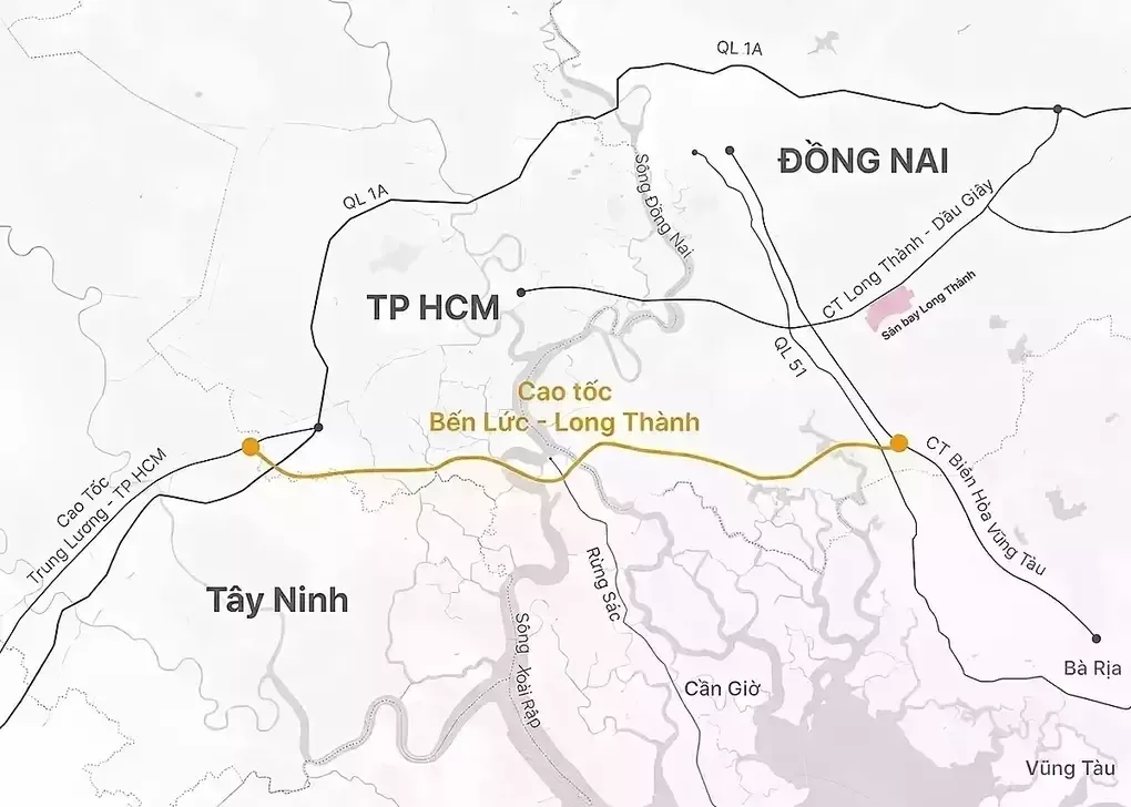 Cao tốc Bến Lức - Long Thành với cảnh quan hạ tầng và lưu thông xe cộ nhộn nhịp.