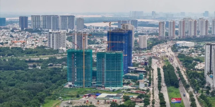 Giá Nhà Đất Tăng Vọt: Bộ Xây Dựng Thừa Nhận Thực Trạng và Giải Pháp Ổn Định Thị Trường - BĐS Đô Thị