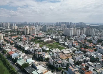 Ngân hàng đã “bơm” hơn 4 triệu tỷ đồng vào thị trường bất động sản: Diễn biến và Thách thức 2025 - BĐS Đô Thị